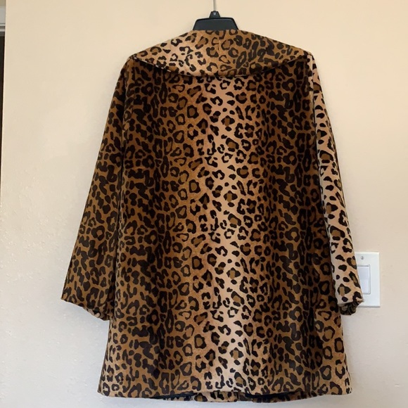 Women's Animal Print Coat - Picture 2 of 5